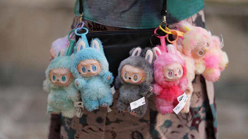 从LABUBU到WAKUKU,谁在颠覆潮玩经济?